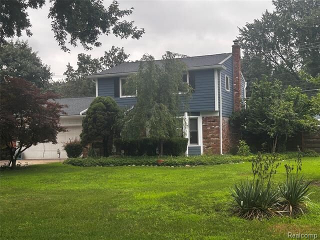 Property Photo:  32920 6 Mile Road  MI 48152 