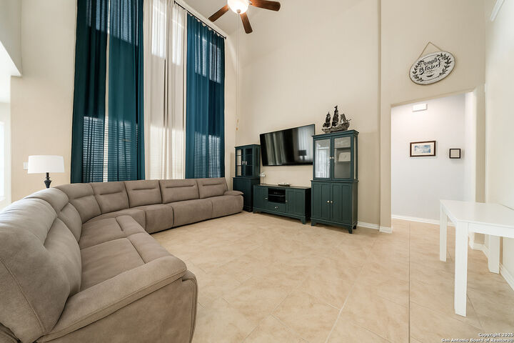 Property Photo: 2739 Sueno Point TX 78245