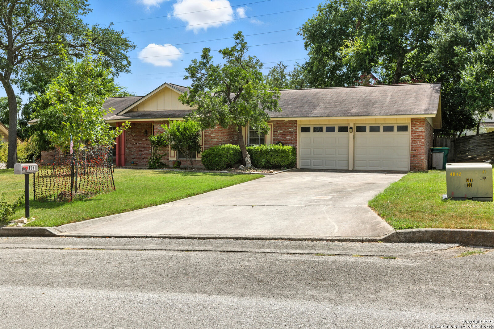 Property Photo: 106 Laural TX 78148