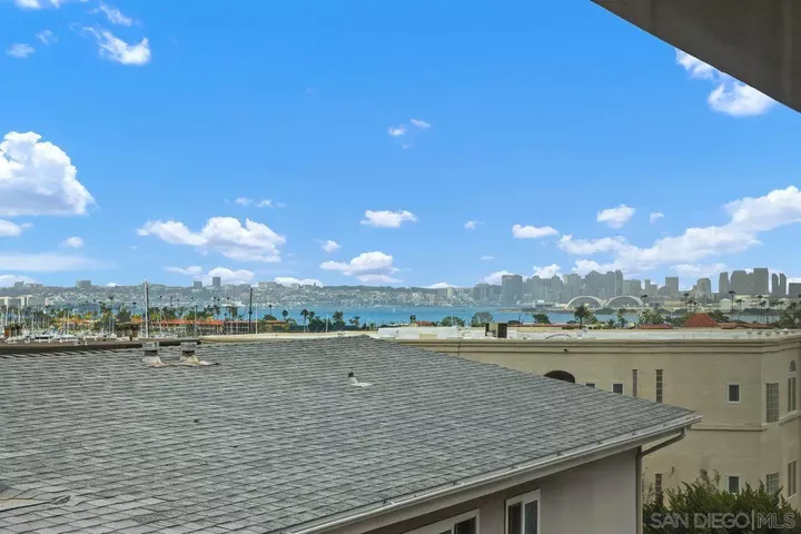 370 Rosecrans St 302  San Diego CA 92106 photo