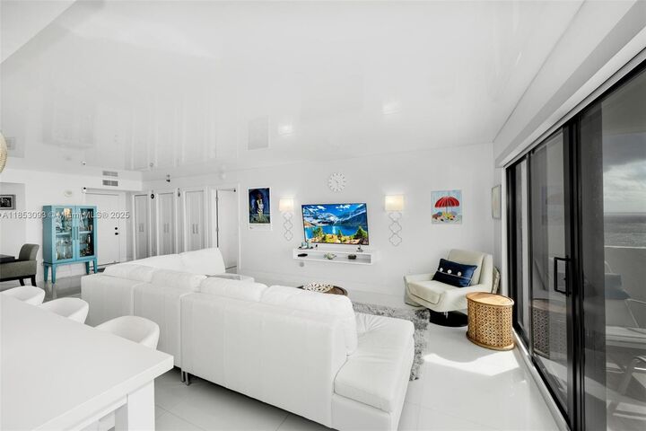Property Photo: 1201 S Ocean Dr 1904S FL 33019