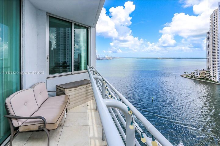 335 S Biscayne Blvd 1705  Miami FL 33131 photo