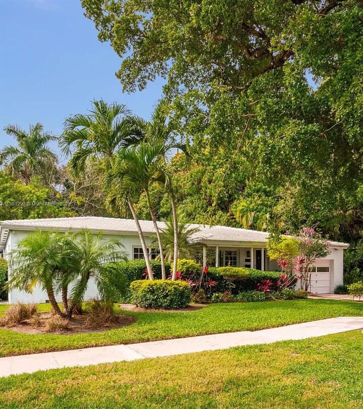 Property Photo: 7300 Mindello St FL 33143