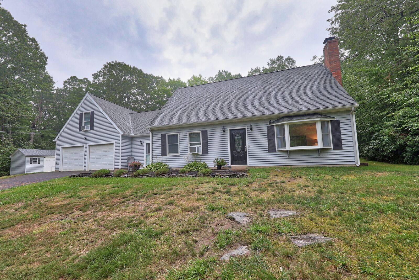 Property Photo: 54 Ratlum Road CT 06063