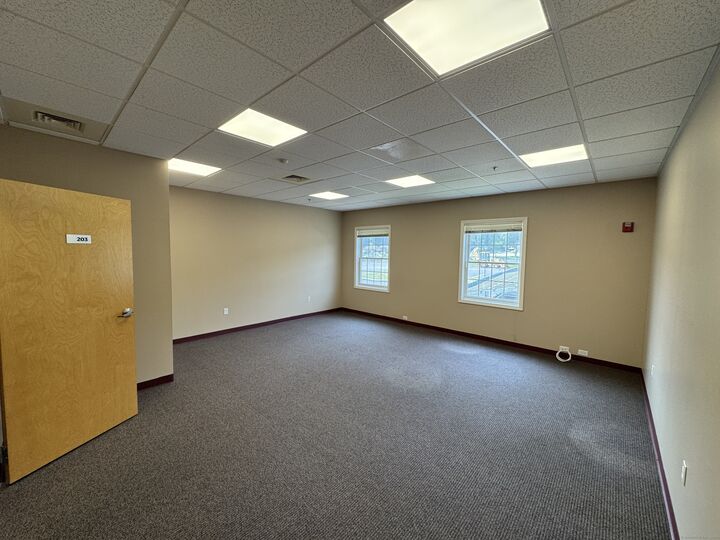 Property Photo:  255 Route 80 203  CT 06419 