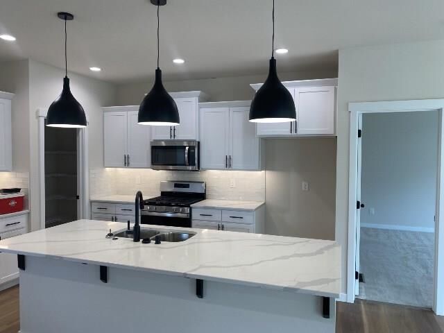 Property Photo: 4408 S Willow Ln WA 99216