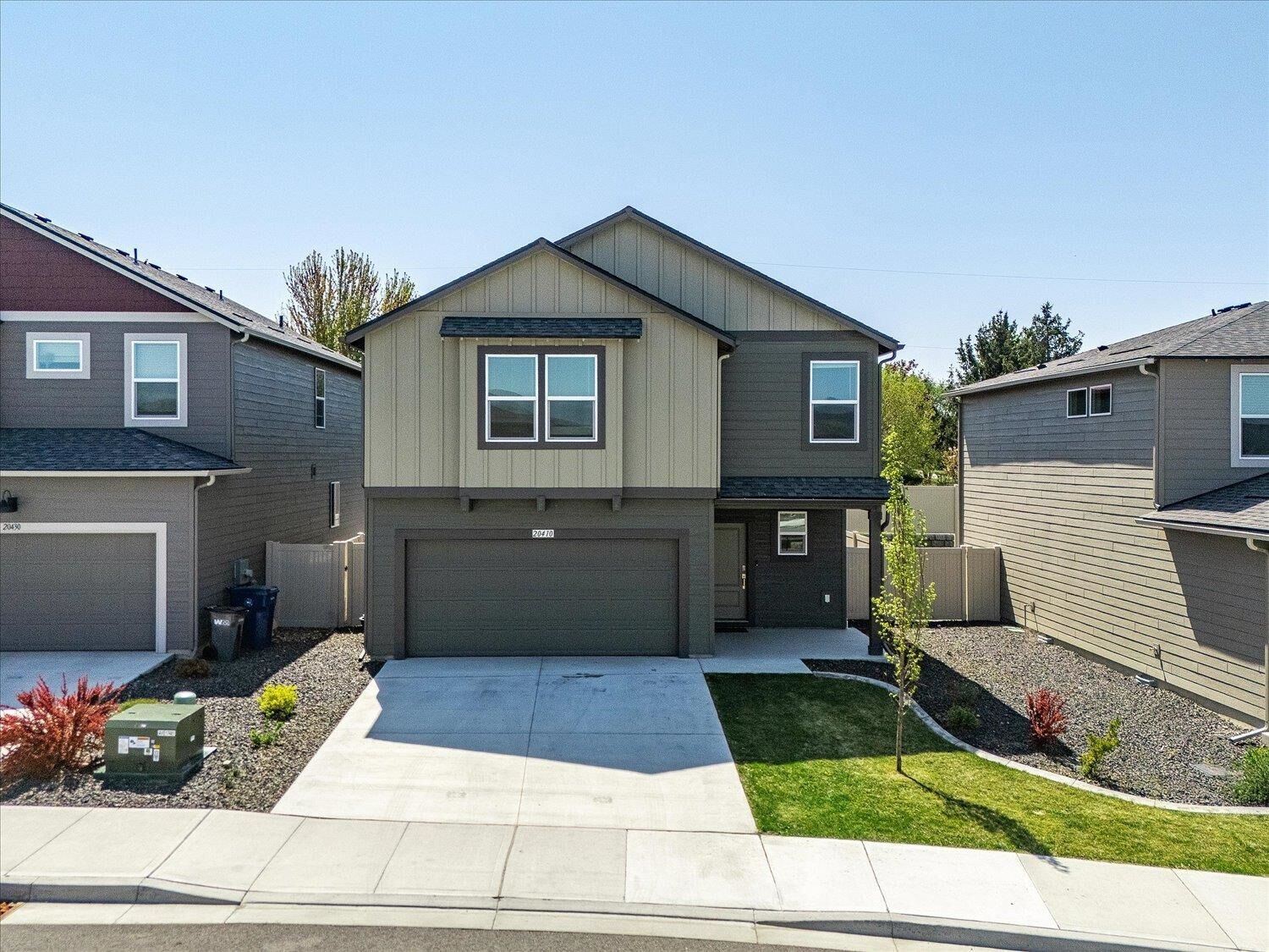 Property Photo:  20410 E Legacy Springs Ct  WA 99019 