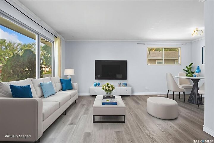 Property Photo: 234 Witney Avenue N SK S7L 3M3