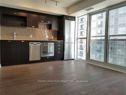 Property Photo:  275 Village Green Square 2917  ON M1S 0L8 