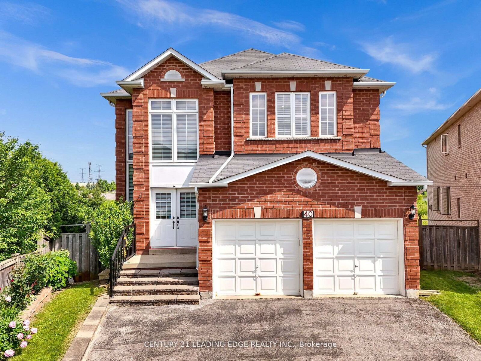 Property Photo: 40 Ann Louise Crescent ON L3S 0A8
