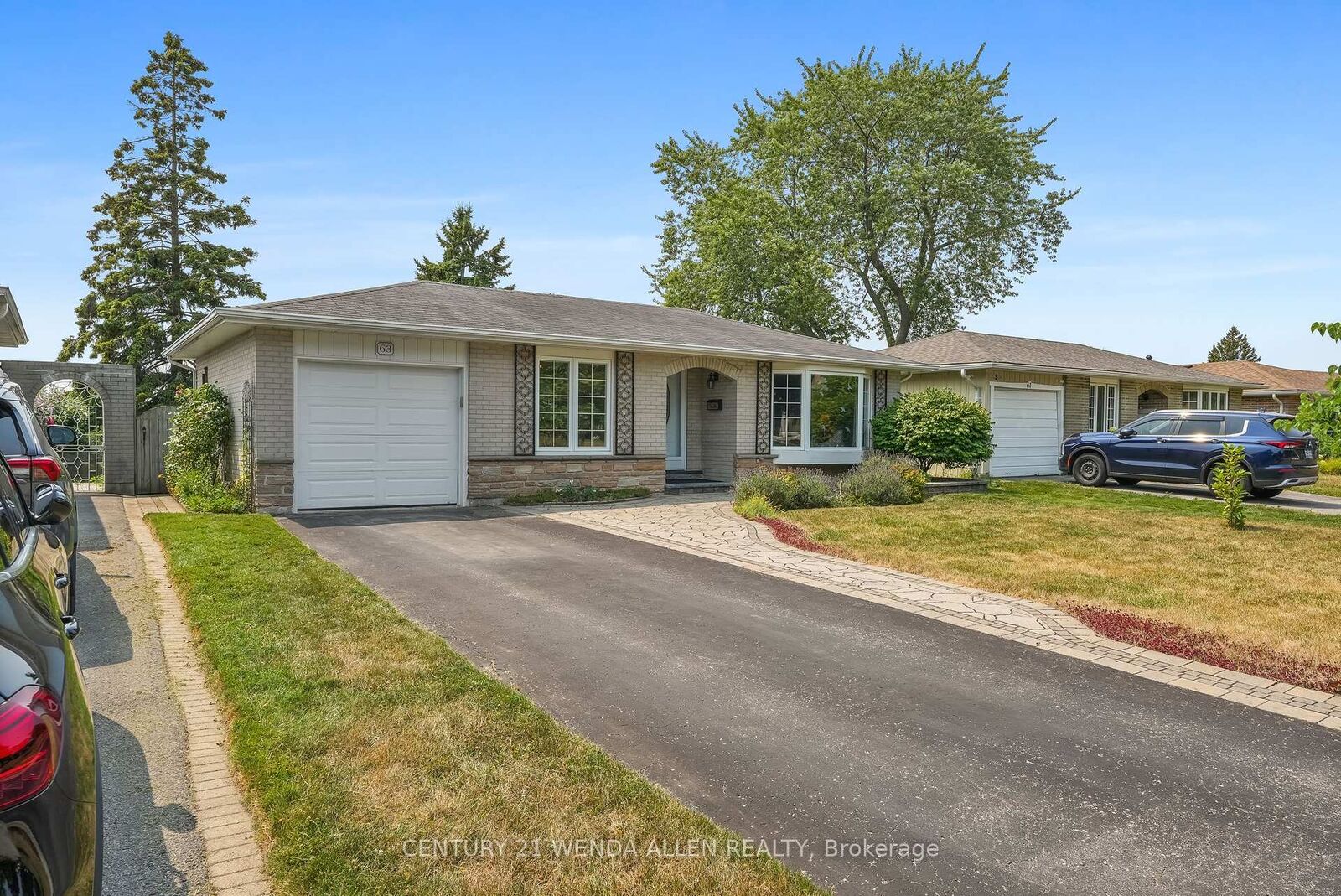 Property Photo: 63 Harland Crescent ON L1S 1K2
