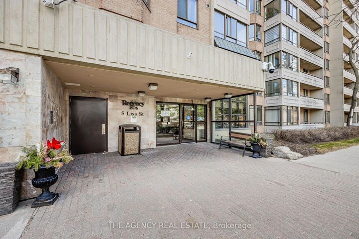 Property Photo:  5 Lisa Street 107  ON L6T 4T4 
