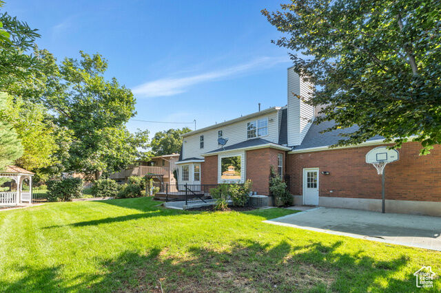 Property Photo: 342 S Palisade Dr UT 84097
