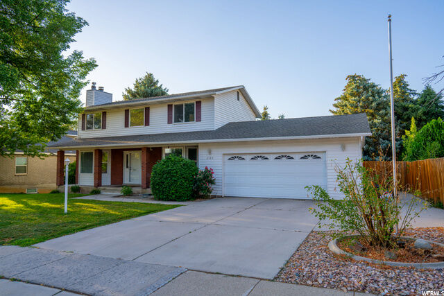 Property Photo: 2103 E Kramer Dr UT 84092