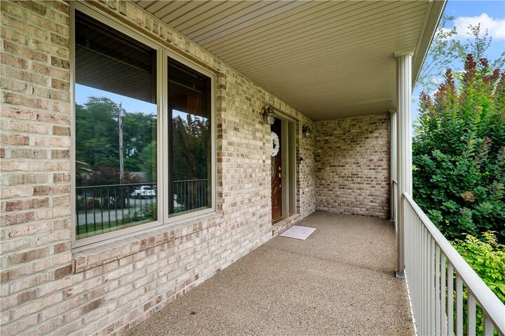 Property Photo: 525 Main Blvd PA 15237