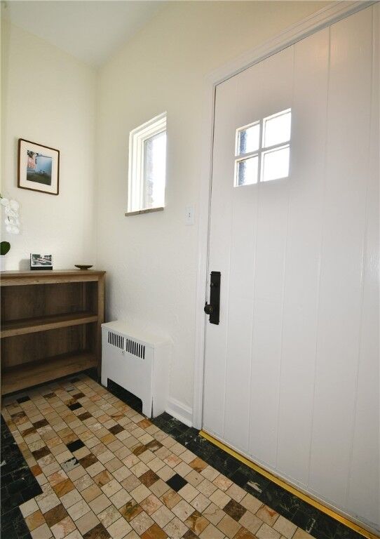 Property Photo: 310 Newburn Dr PA 15216