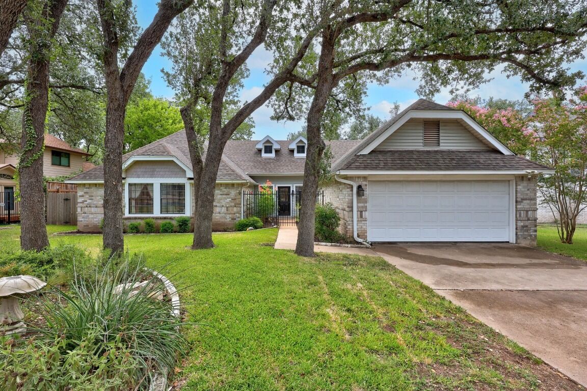 Property Photo:  11511 Autumn Ridge Drive  TX 78759 