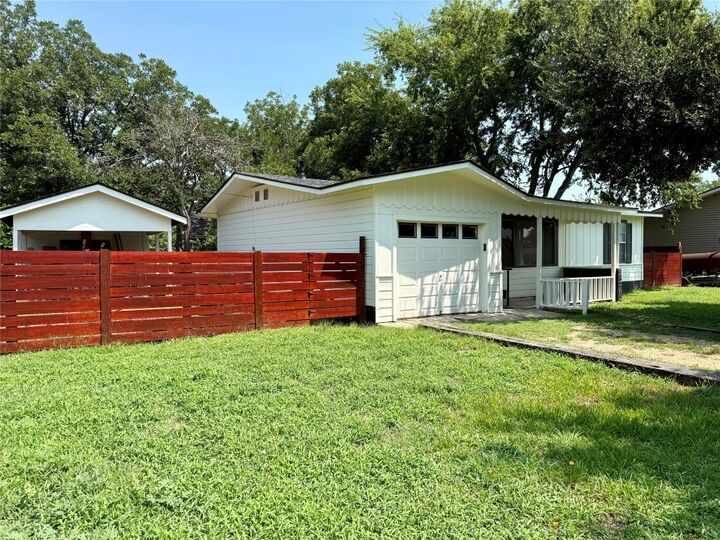 Property Photo: 204 Roepke Street TX 76577