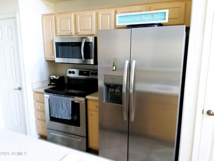 Property Photo: 420 W 1st Street 319 AZ 85281