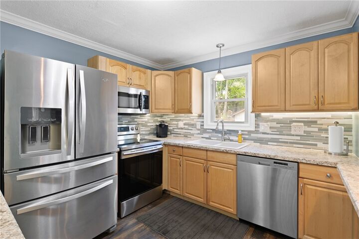 Property Photo:  80 Wyndham Road  NY 14612 