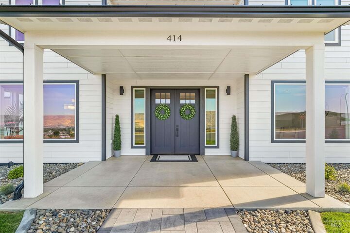 Property Photo:  414 Highwater Street  ID 83501 