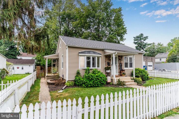 Property Photo:  130 Cedar Street  PA 17013 