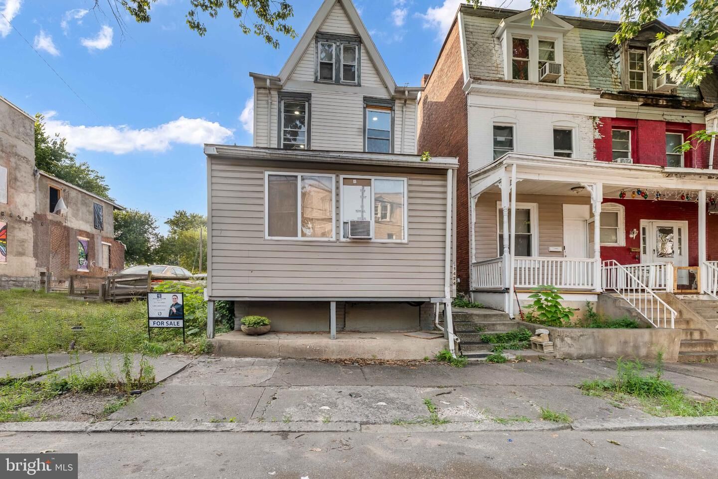 Property Photo: 1424 Berryhill Street PA 17104