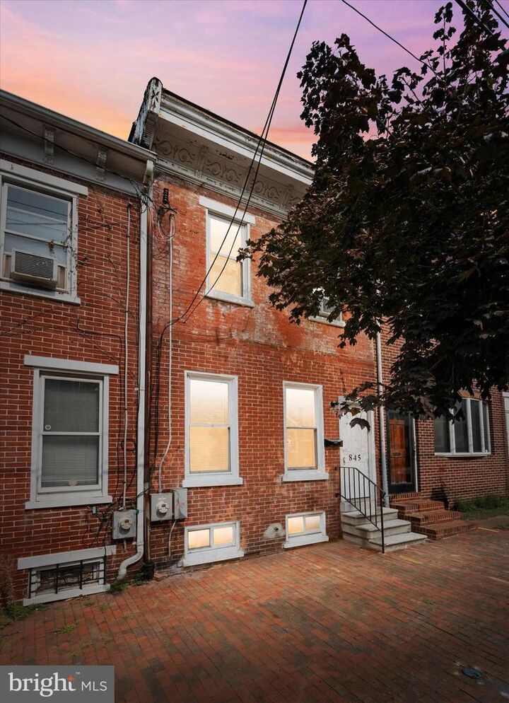 Property Photo: 845 N Madison Street DE 19801