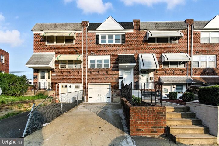 12125 Barbary Road  Philadelphia PA 19154 photo