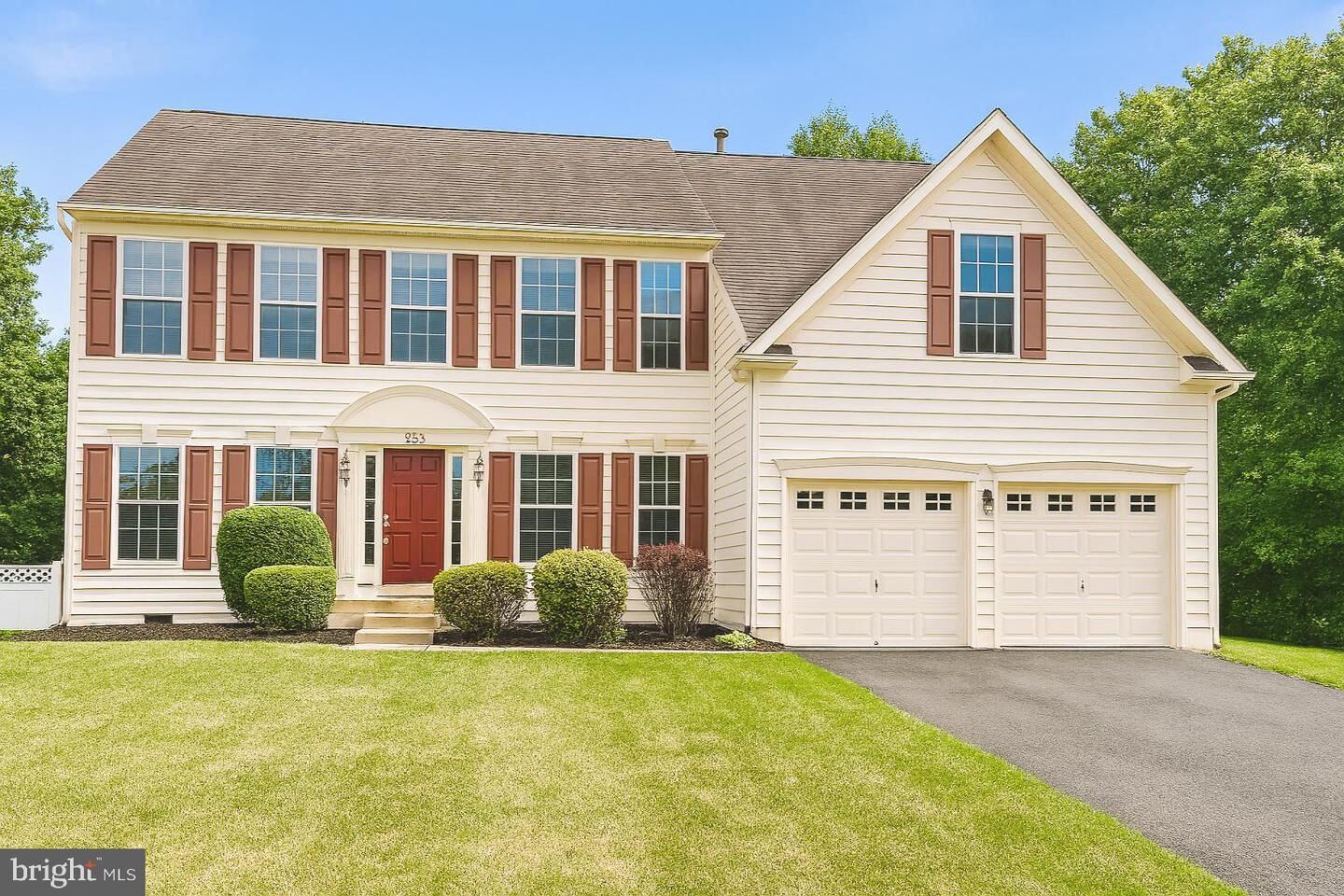 Property Photo:  960 Mannington Drive  NJ 08094