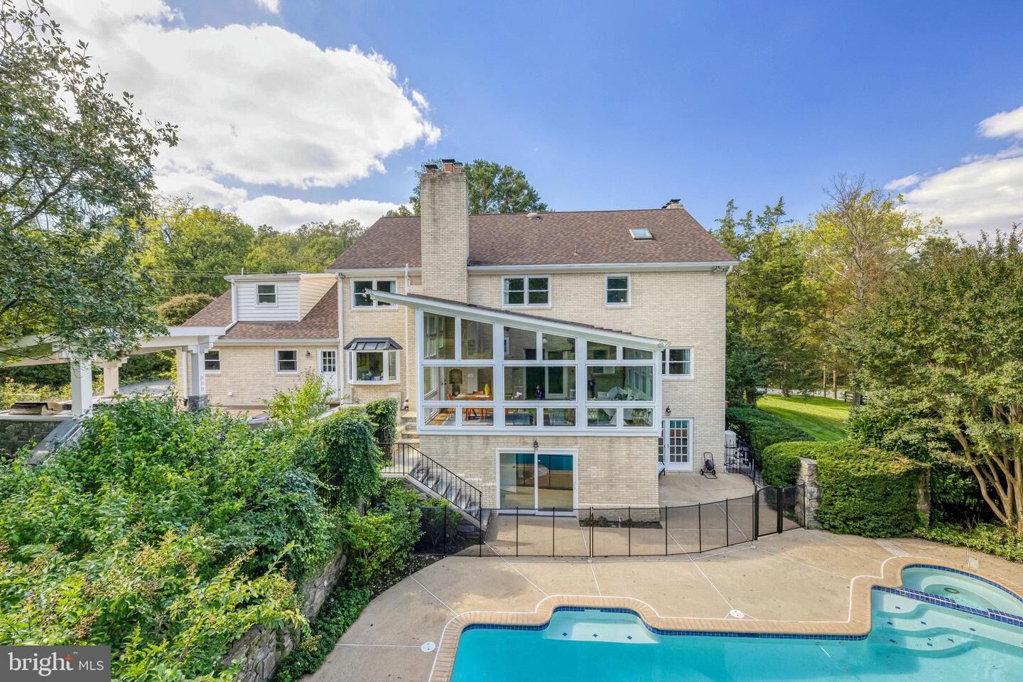Property Photo: 1107 Savile Lane VA 22101