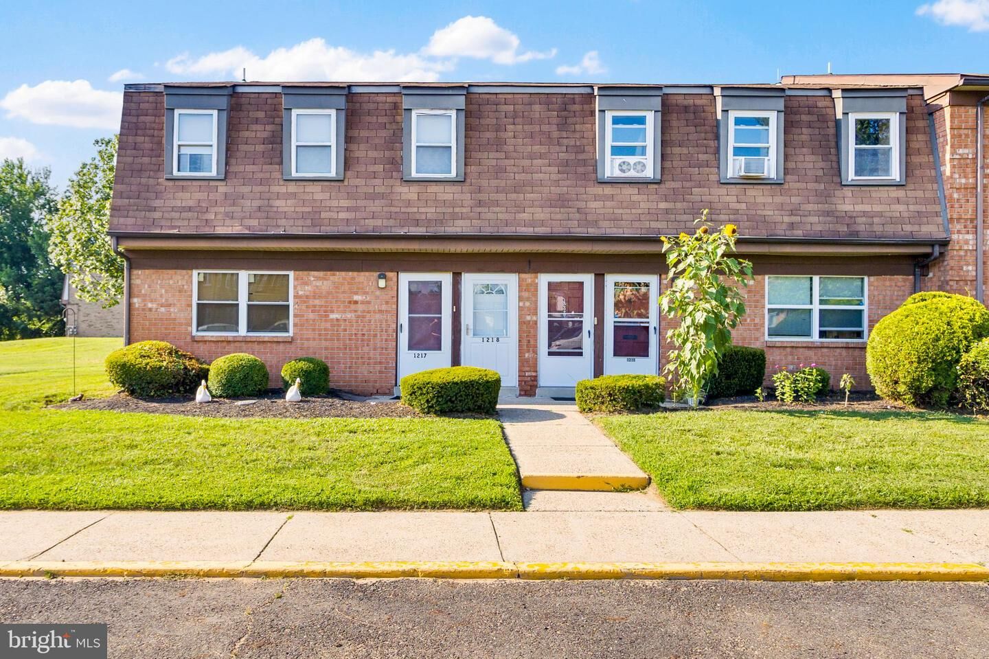 Property Photo:  1218 Liberte Court  NJ 08016 