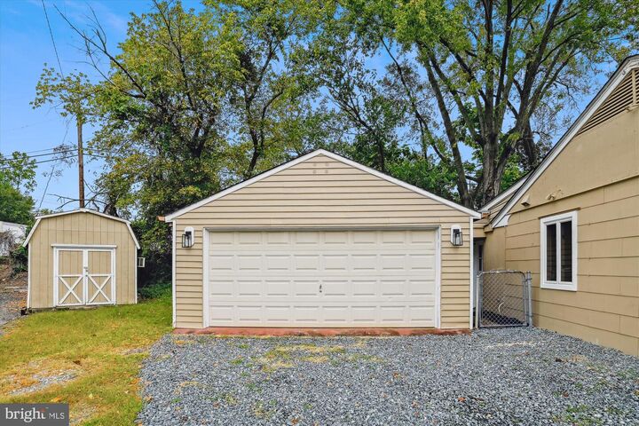 Property Photo:  45 Chester Circle  MD 21060 