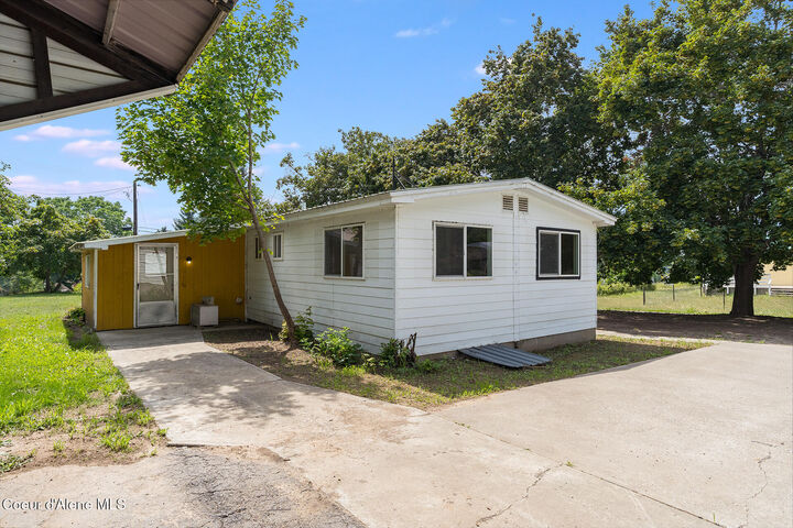 7421 Wells St  Bonners Ferry ID 83805 photo