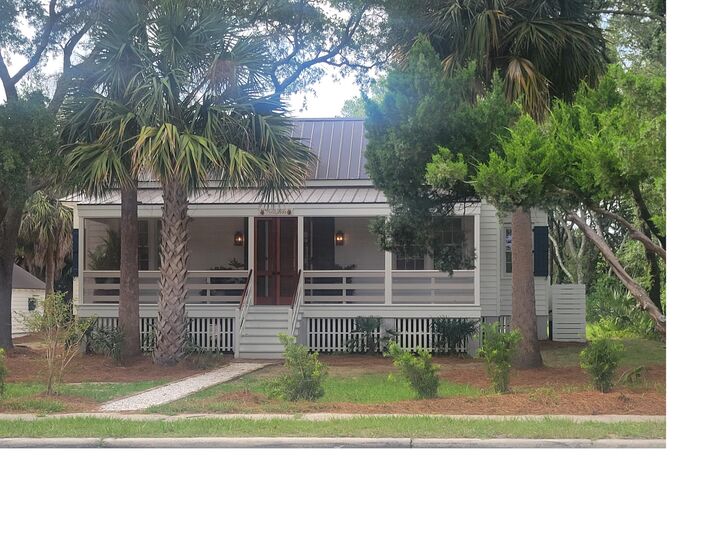 Property Photo: 2524 Middle Street SC 29482