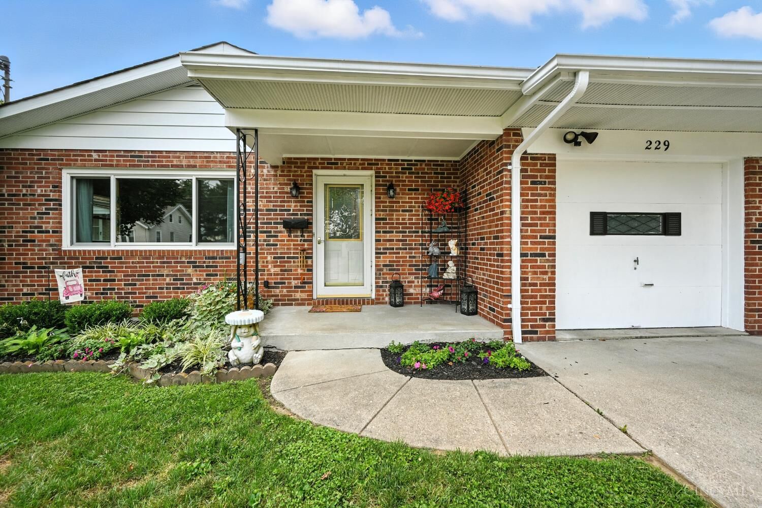 Property Photo:  229 Bernard Avenue  OH 45215 