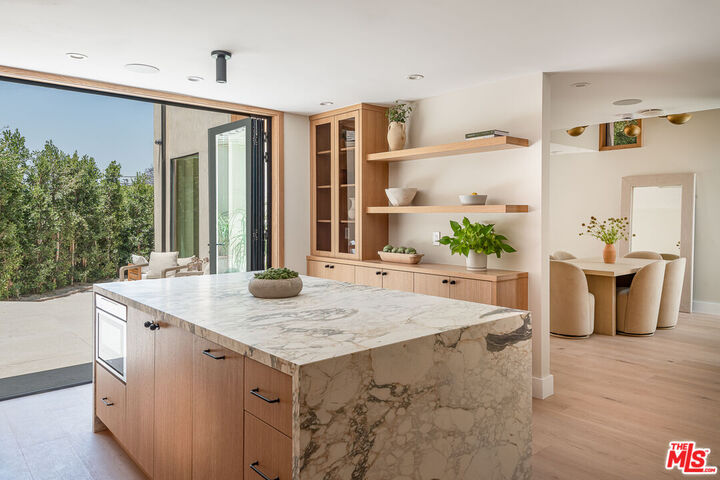 Property Photo:  3977 Oeste Ave  CA 91604 