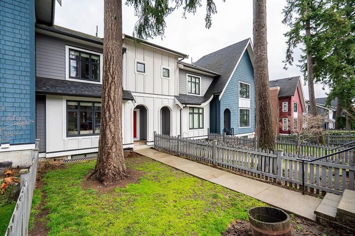 Property Photo:  15677 28 98  BC V3Z 0E5 