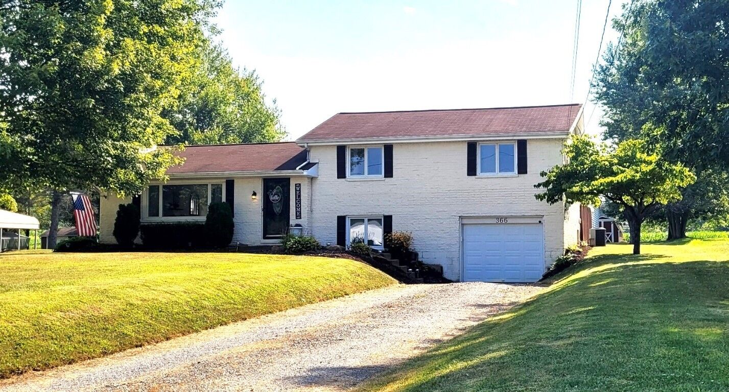Property Photo:  366 Mercer Road  PA 16037 