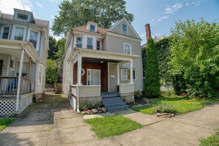 Property Photo: 910 Walnut Street PA 16502