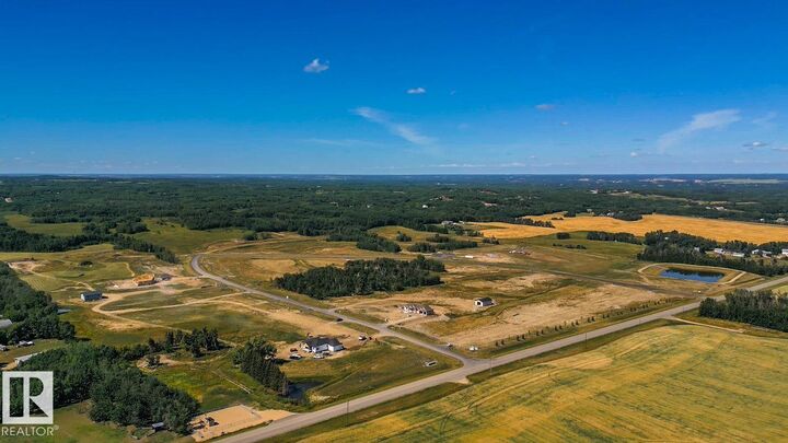 Property Photo:  54102 Range Road 274  AB T7X 3S4 