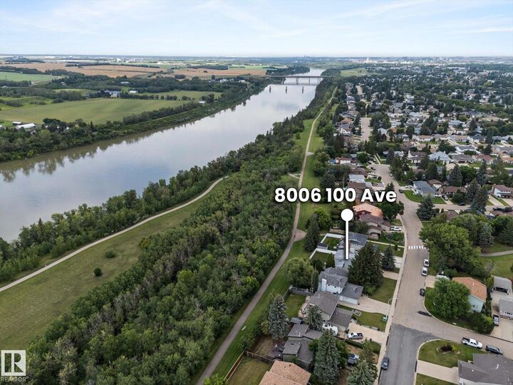 Property Photo:  8006 100 Avenue  AB T8L 3K3 
