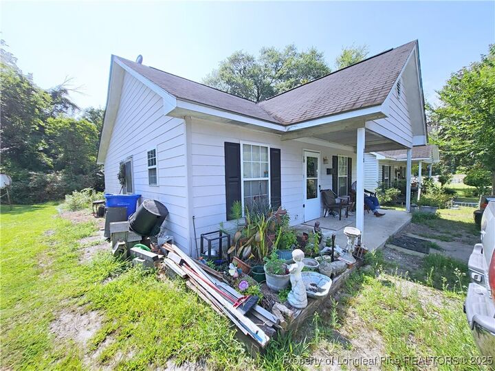 Property Photo:  315/ 317/420/421/425 McIver & 701A&B/703/705/707 Italy Stree  NC 28301 