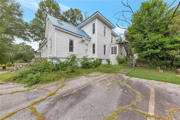 Property Photo:  2119 Emory Street  GA 30014 