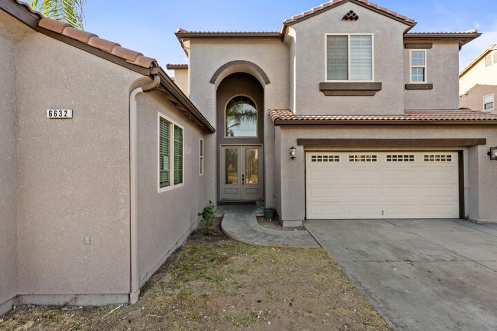 Property Photo:  6632 W Dovewood Lane  CA 93723