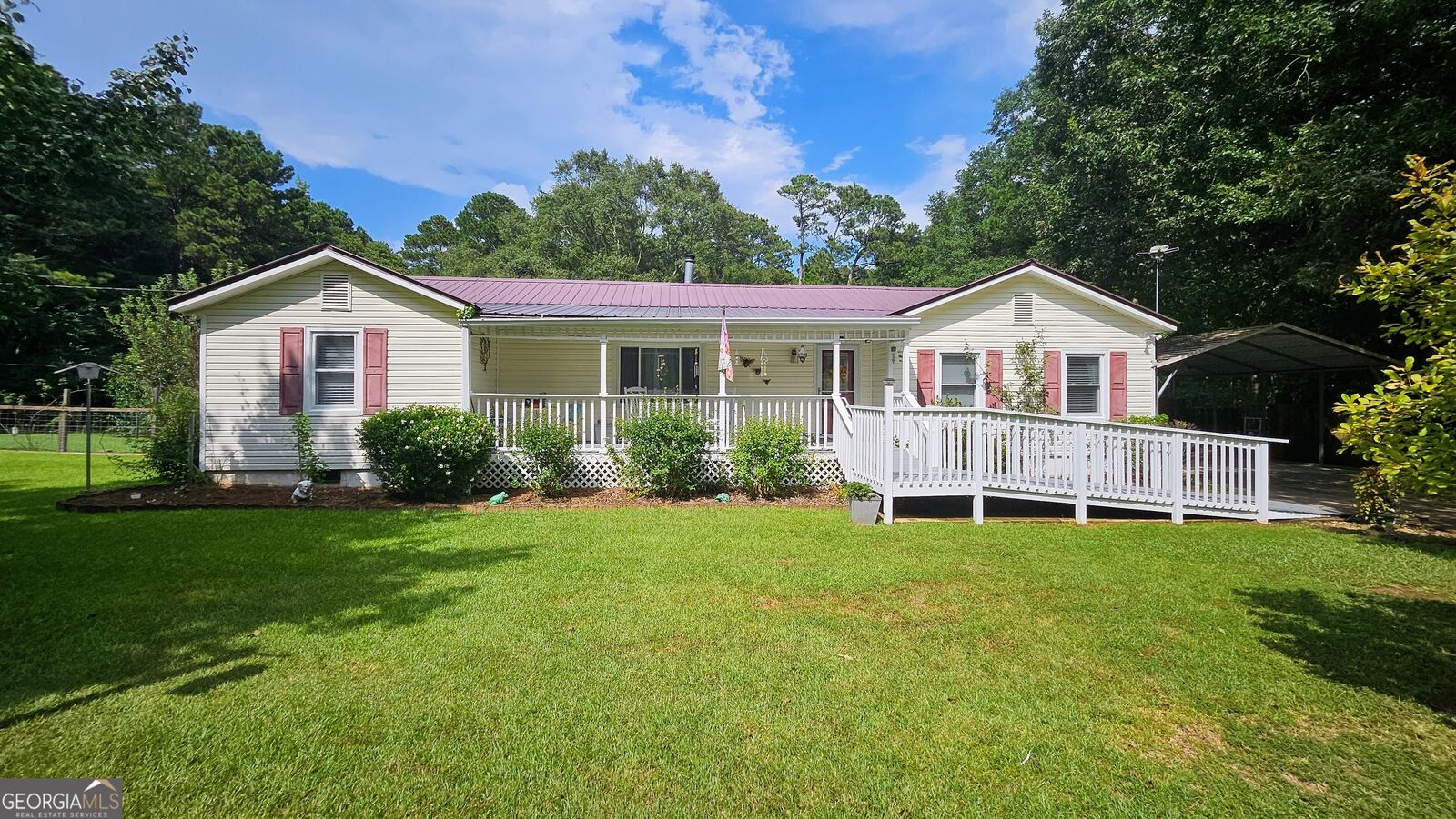 Property Photo: 365 Hinton Road GA 30025