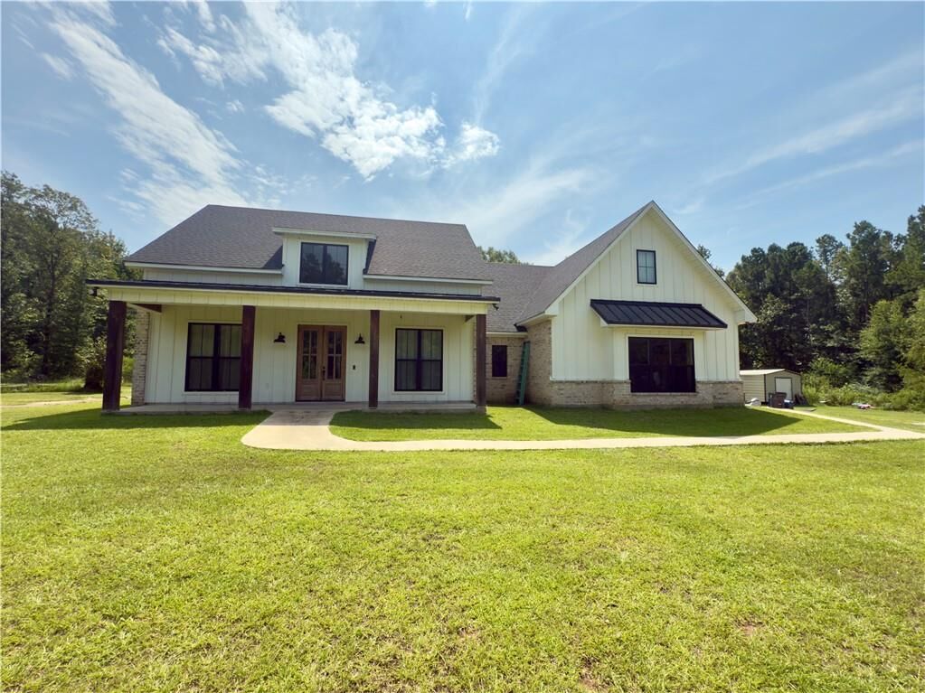 Property Photo:  153 Sleepy Hollow Road  LA 71371 