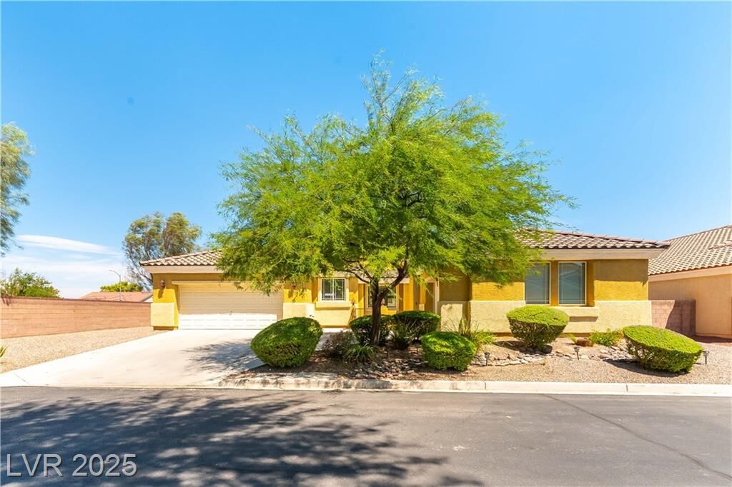 Property Photo: 1982 Zicker Avenue NV 89123