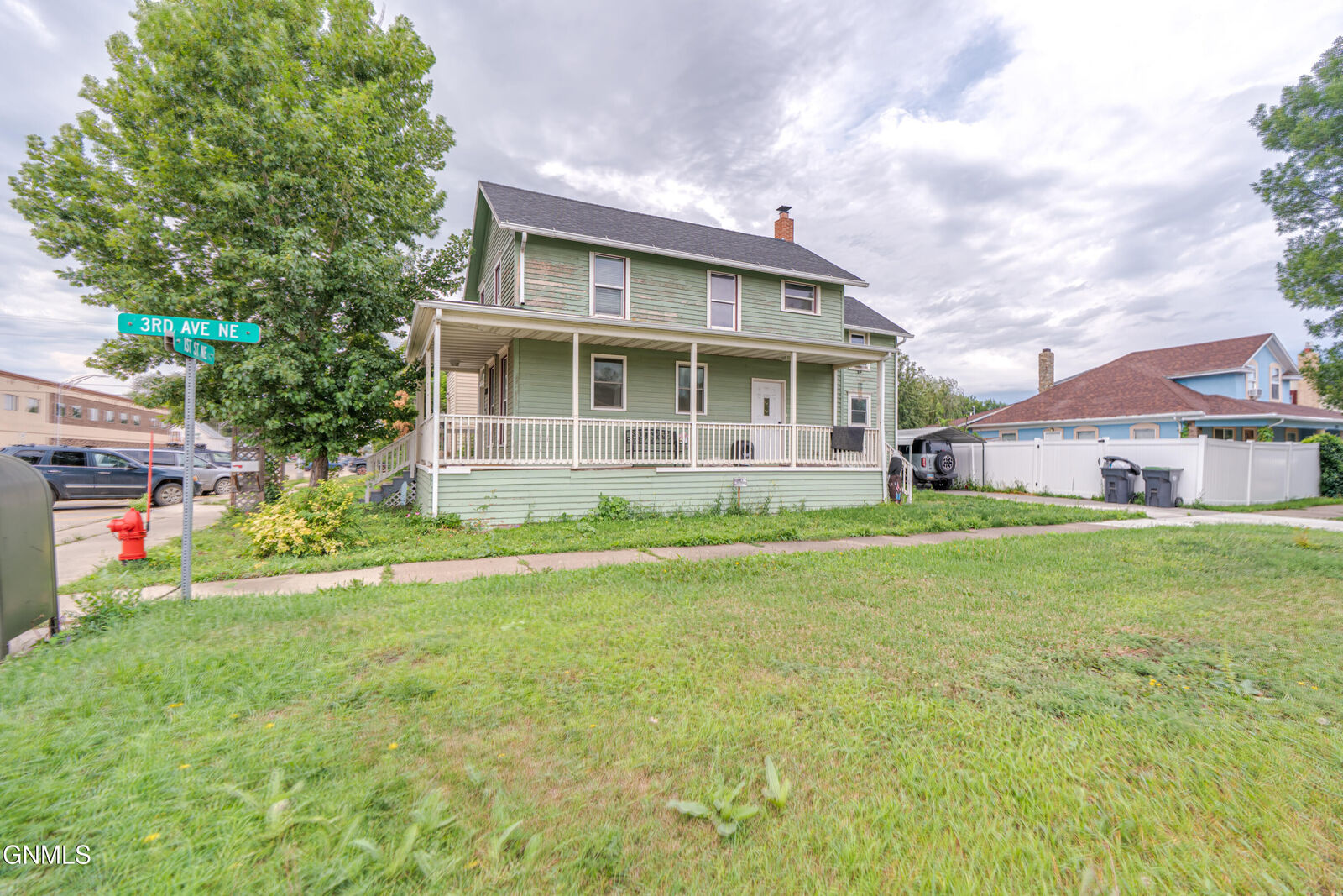 Property Photo:  310 1st Street NE  ND 58554 