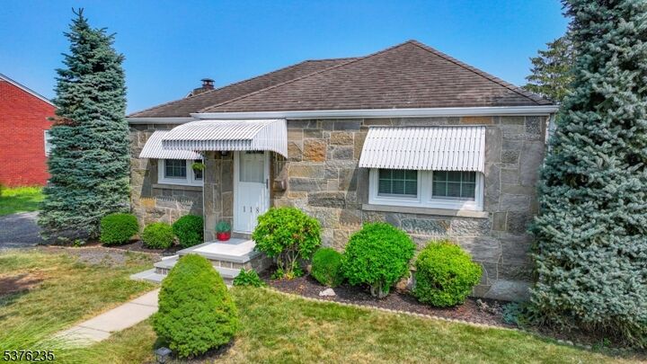 Property Photo:  118 N 9th Ave  NJ 08835 